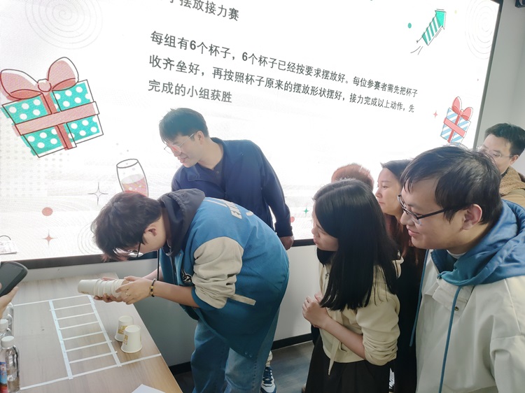 公司生日會(huì)：歡樂與團(tuán)隊(duì)精神的盛宴