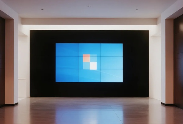 老牌廠家 vs. 新興品牌：在液晶拼接屏領(lǐng)域各有什么特點(diǎn)？